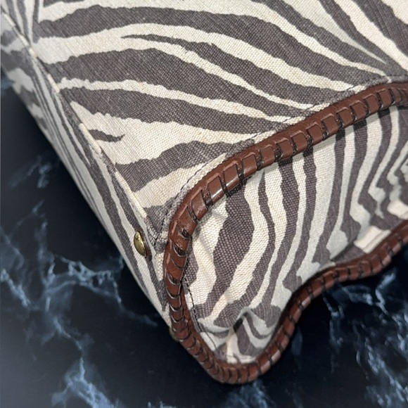 MICHAEL KORS Large Handbag Hamilton Zebra Print Brown Ivory AUTHENTIC - Picture 10 of 14